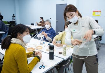 엮은이, 숲